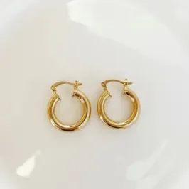 Argola Tubo Lisa PP1 Folheada em Ouro 18k