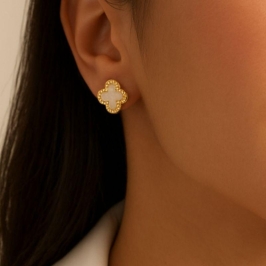 BRINCO  VAN CLEEF MADREPERÓLA FOLHEADO EM OURO 18K BRINCO  VAN CLEEF MADREPERÓLA FOLHEADO EM OURO 18K