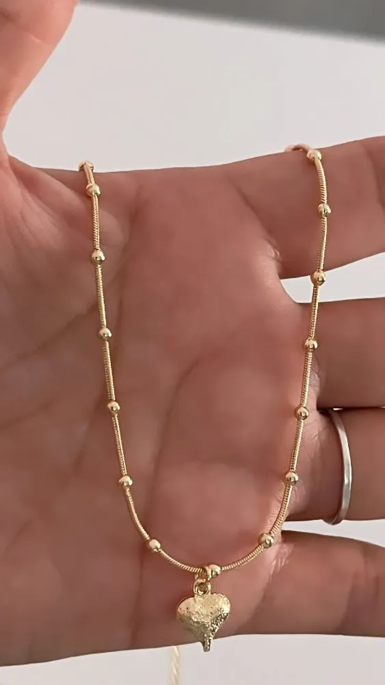 Chocker Corrente Bolinhas Pingente Coração.
