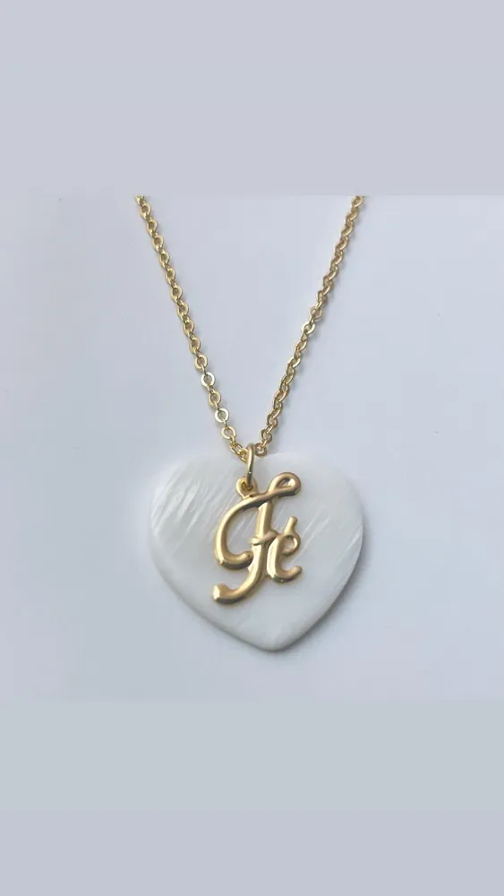 Colar Coração Madrepérola Fé Folheado a Ouro 18k