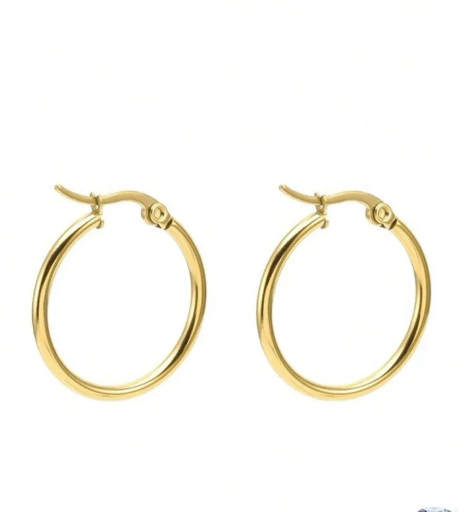 Argola Tubo Lisa Fina  M Folheada em Ouro 18k