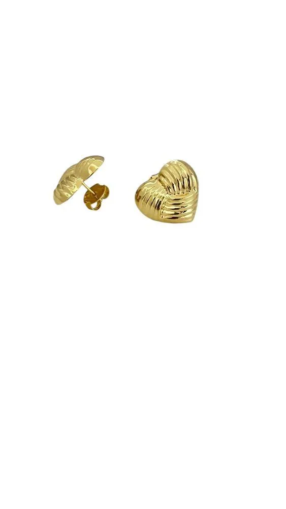 BRINCO CORAÇÃO COM DETALHES EM RANNHURAS BANHADO EM OURO 18K