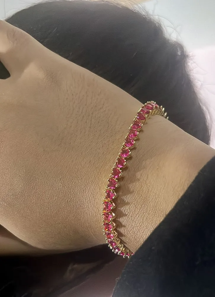 PULSEIRA RIVIERA CORAÇÃO RUBI FOLHEADA EM OURO 18K