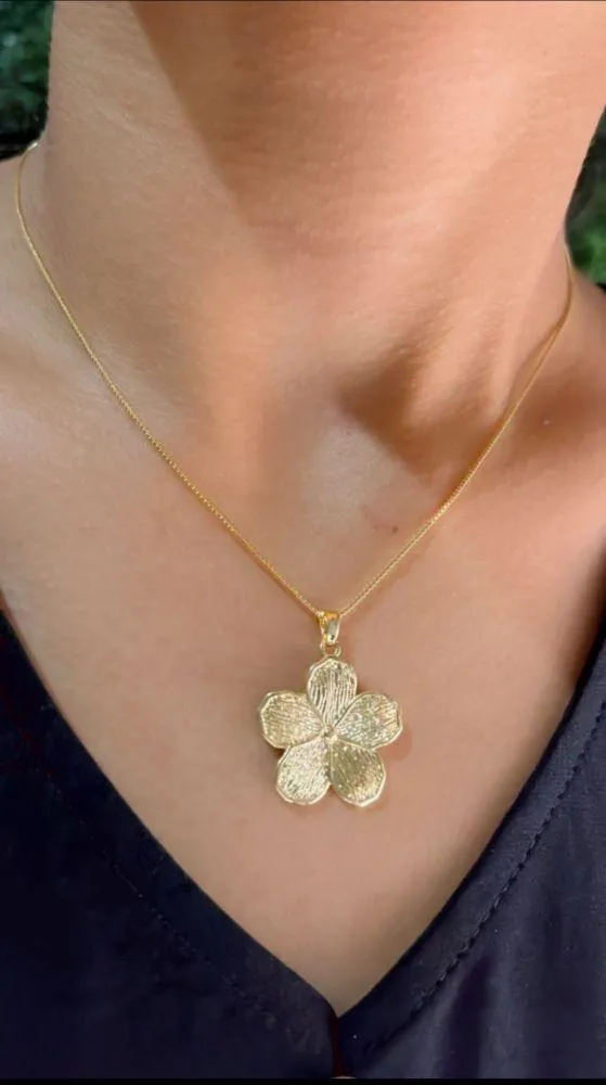 CONJUNTO FLOR FOLHEADO EM OURO 18K