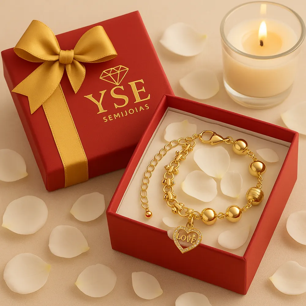 PULSEIRA EM ESFERAS COM PINGENTE CORAÇÃO LOVE  BANHADA EM OURO 18K